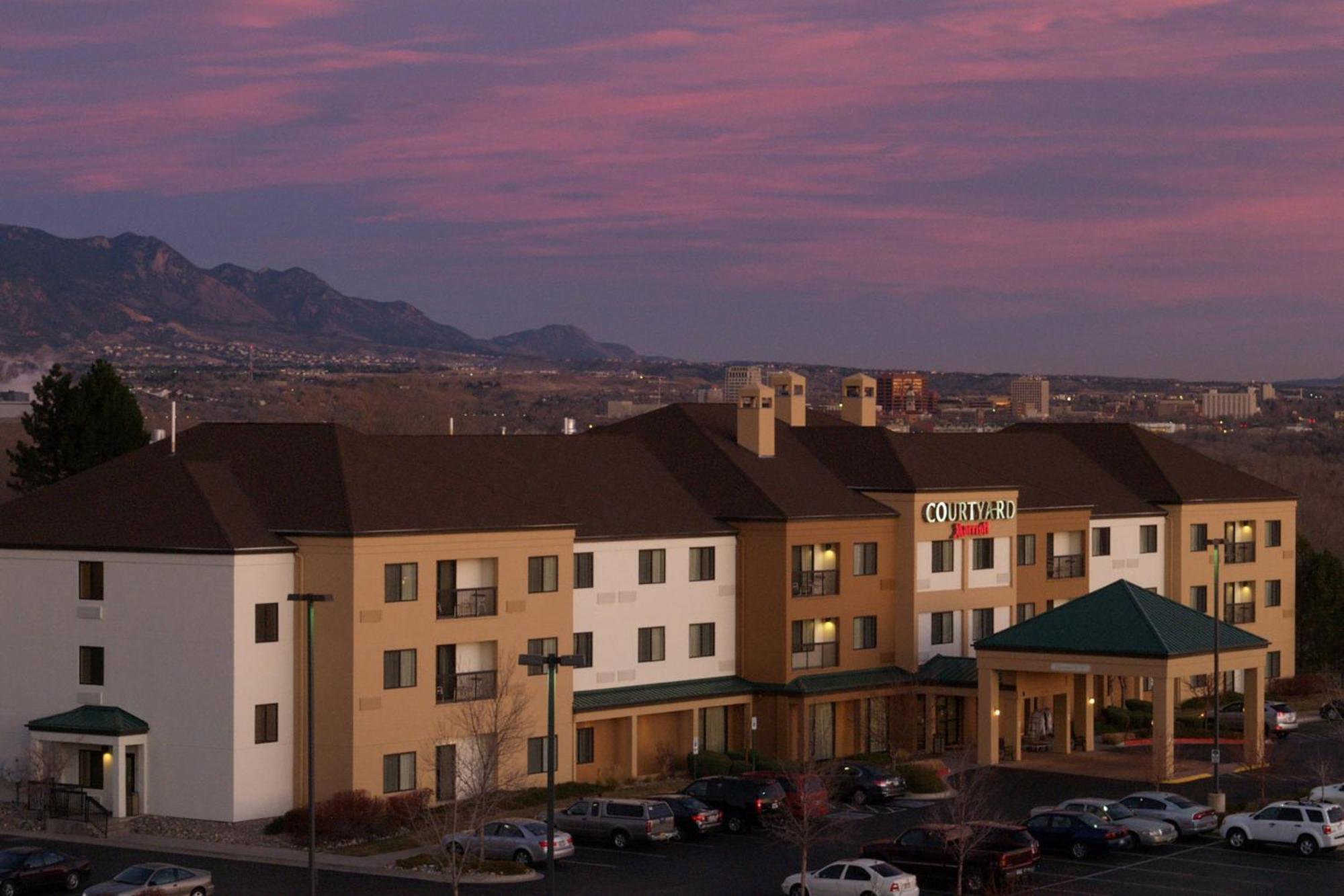 Hotel Courtyard By Marriott Colorado Springs South Extérieur photo