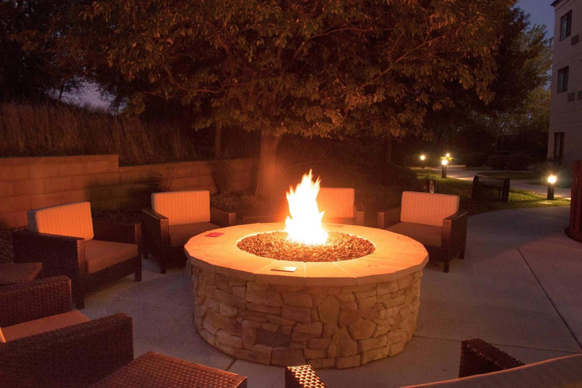 Hotel Courtyard By Marriott Colorado Springs South Extérieur photo